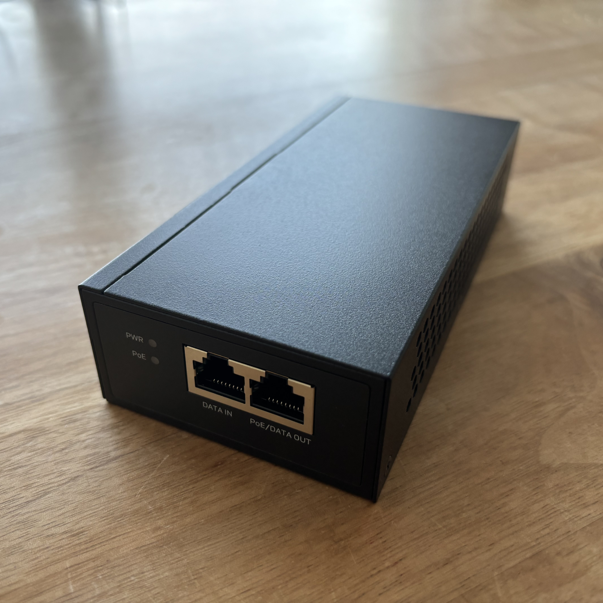 Sophos PoE++ Injector (802.3bt - 60W) 2.5 Gbit [PW60WZ00ZZPCEU] - Avanet