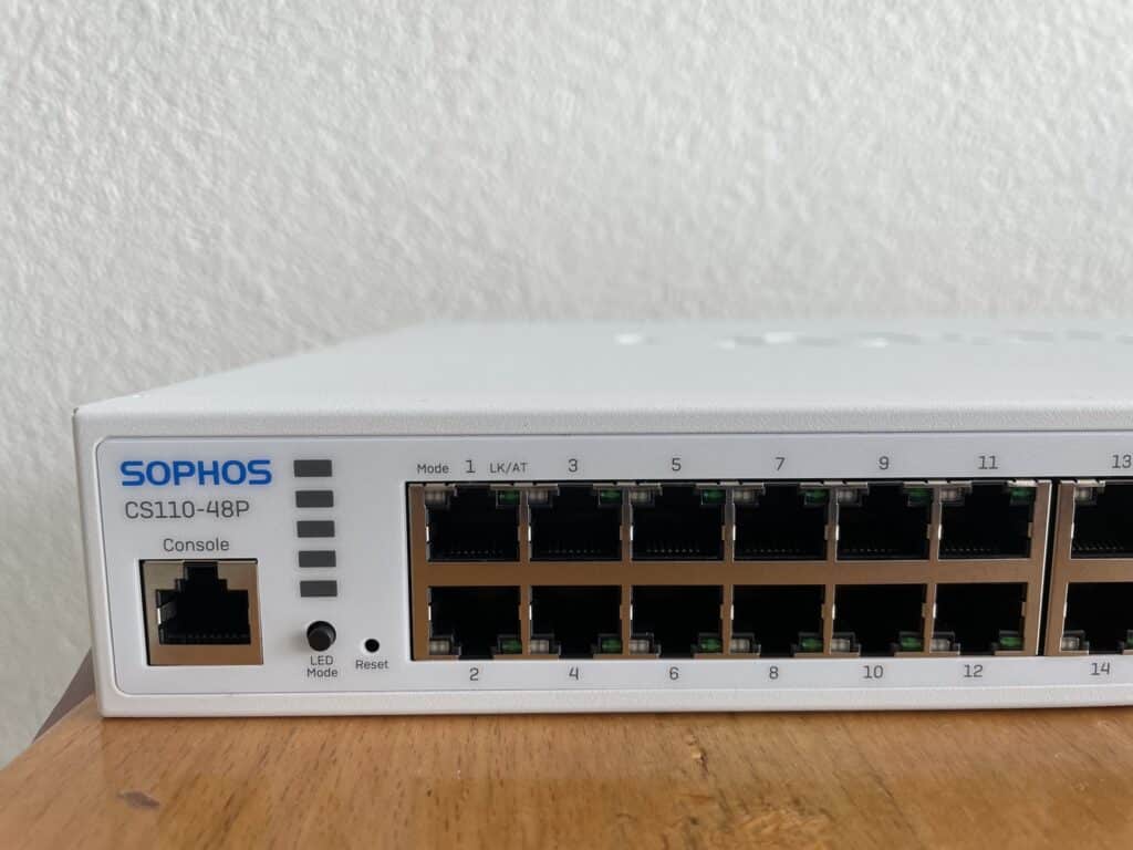 Sophos Switch CS110-48P Font