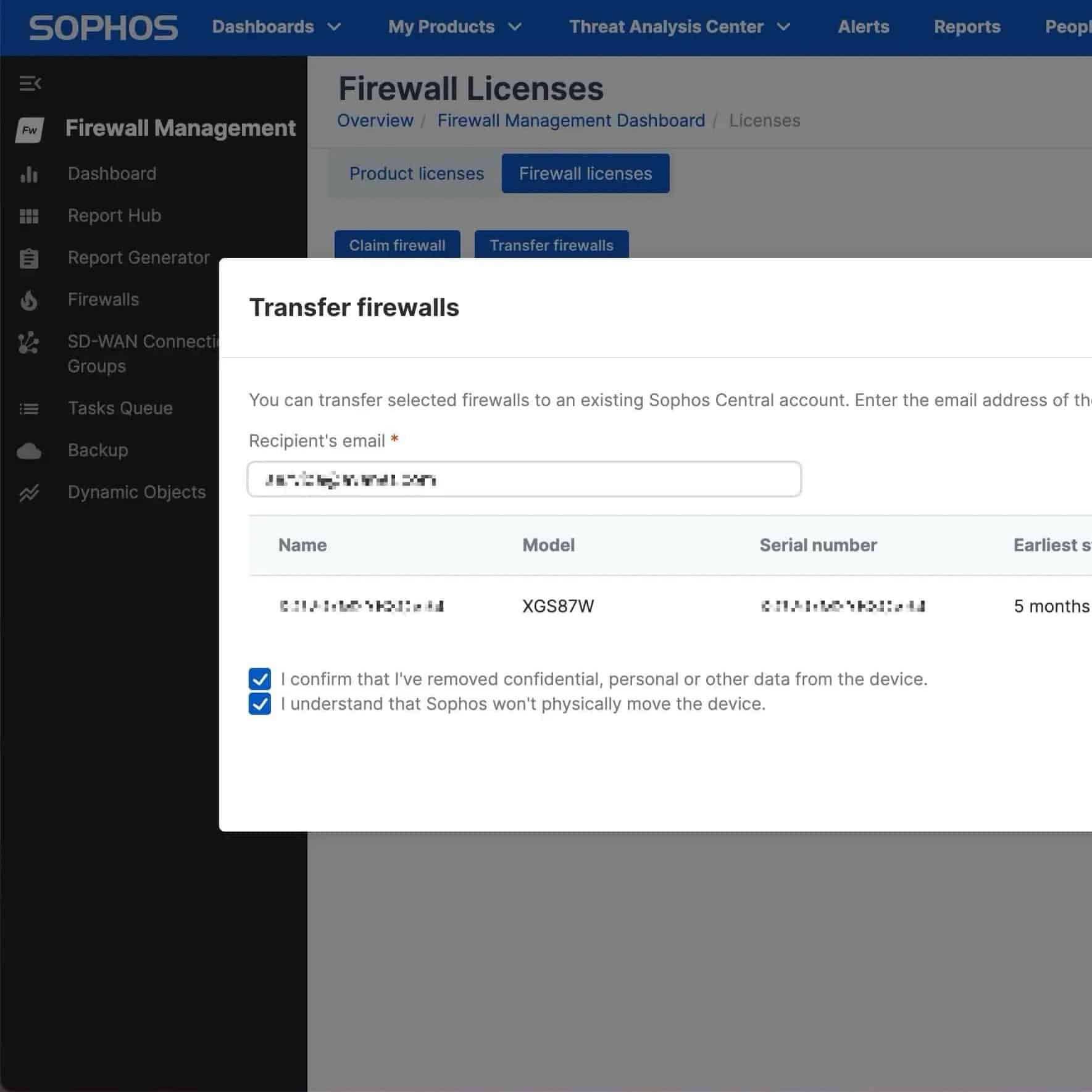 Krok potwierdzenia transferu firewalli w Sophos Central